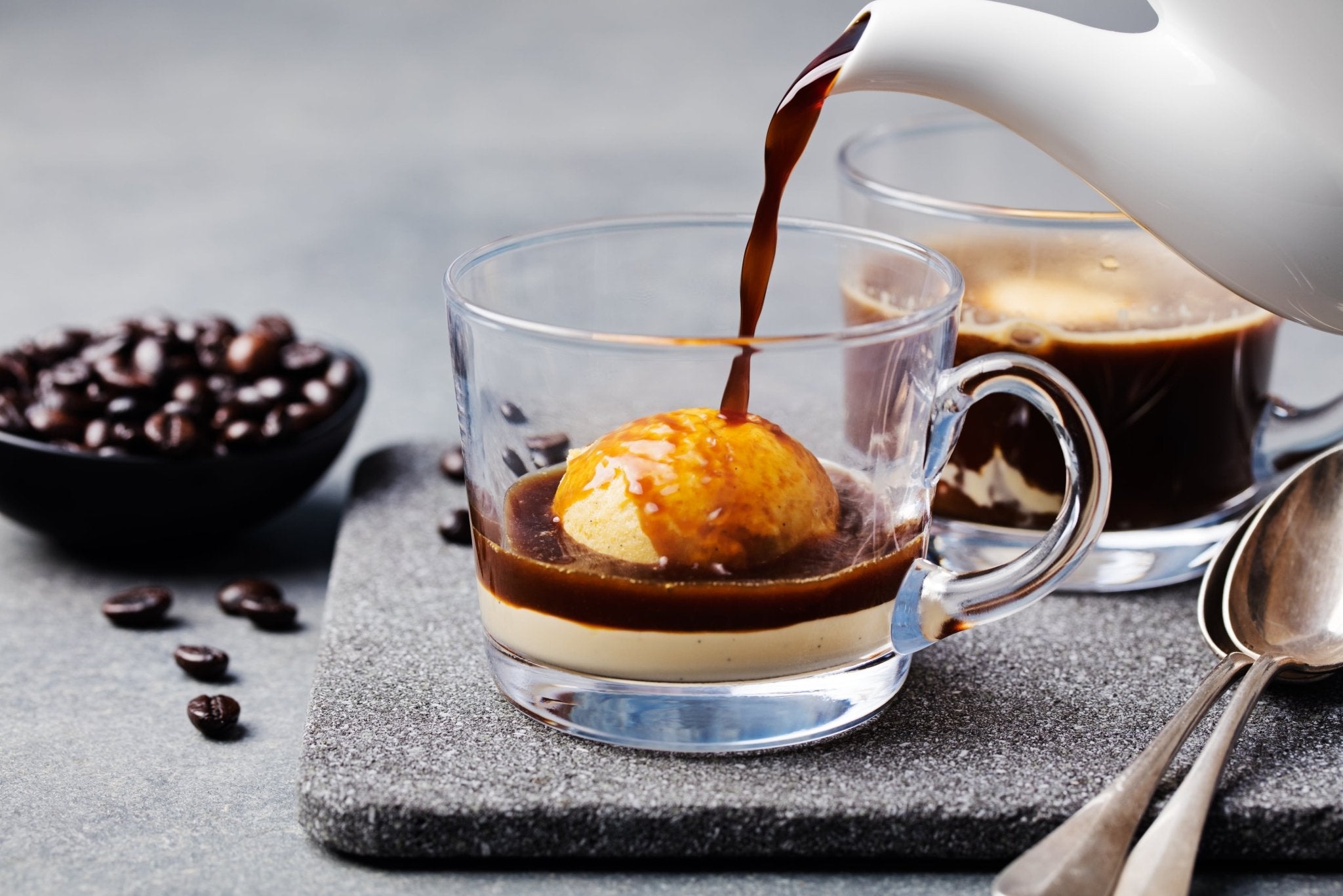 Kaffee-Rezeptidee - Affogato al Caffè - Nibelungentee